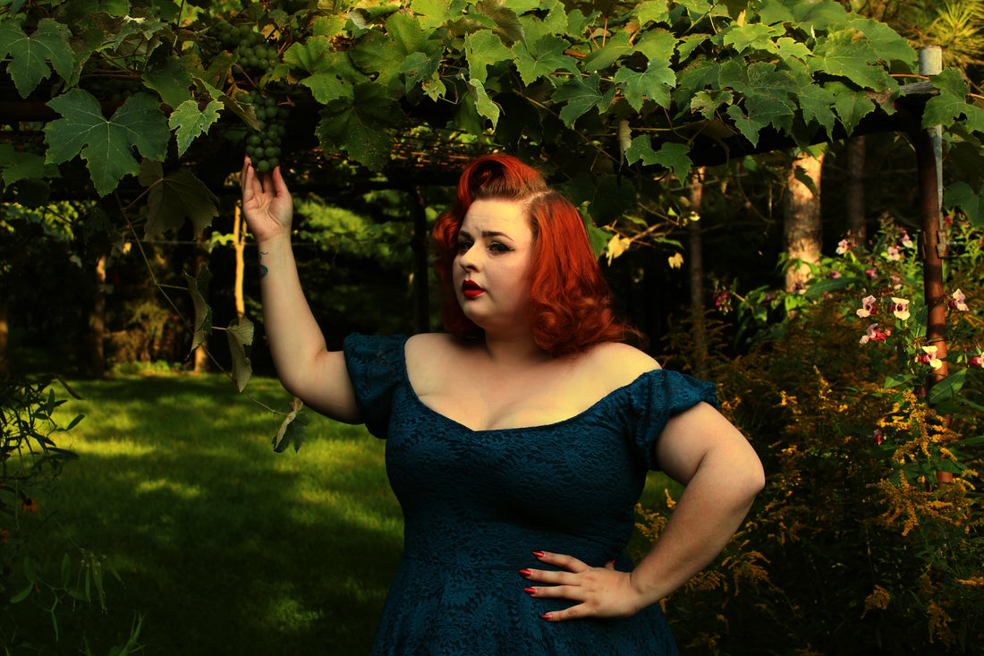 Retro Peaches, creator Mandy Kowitz. Vintage inspired fashion for the juiciest peaches in the world. XS-4XL